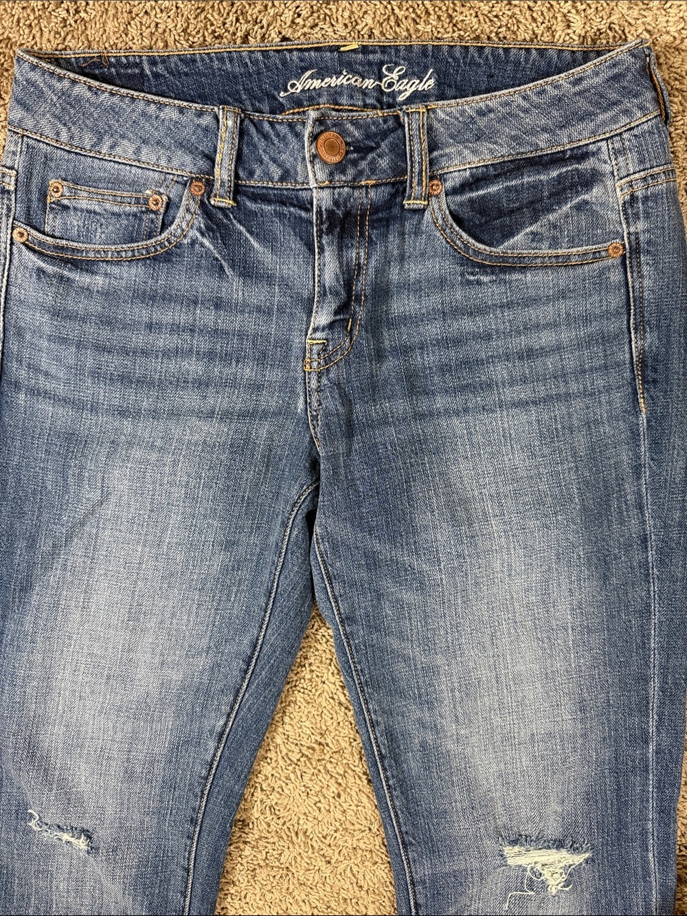 American Eagle Light Blue Wash Boy Fit Distressed Denim Jeans SKU1555 - Picture 3 of 12